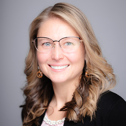 Portrait of Melissa Ferrigno.