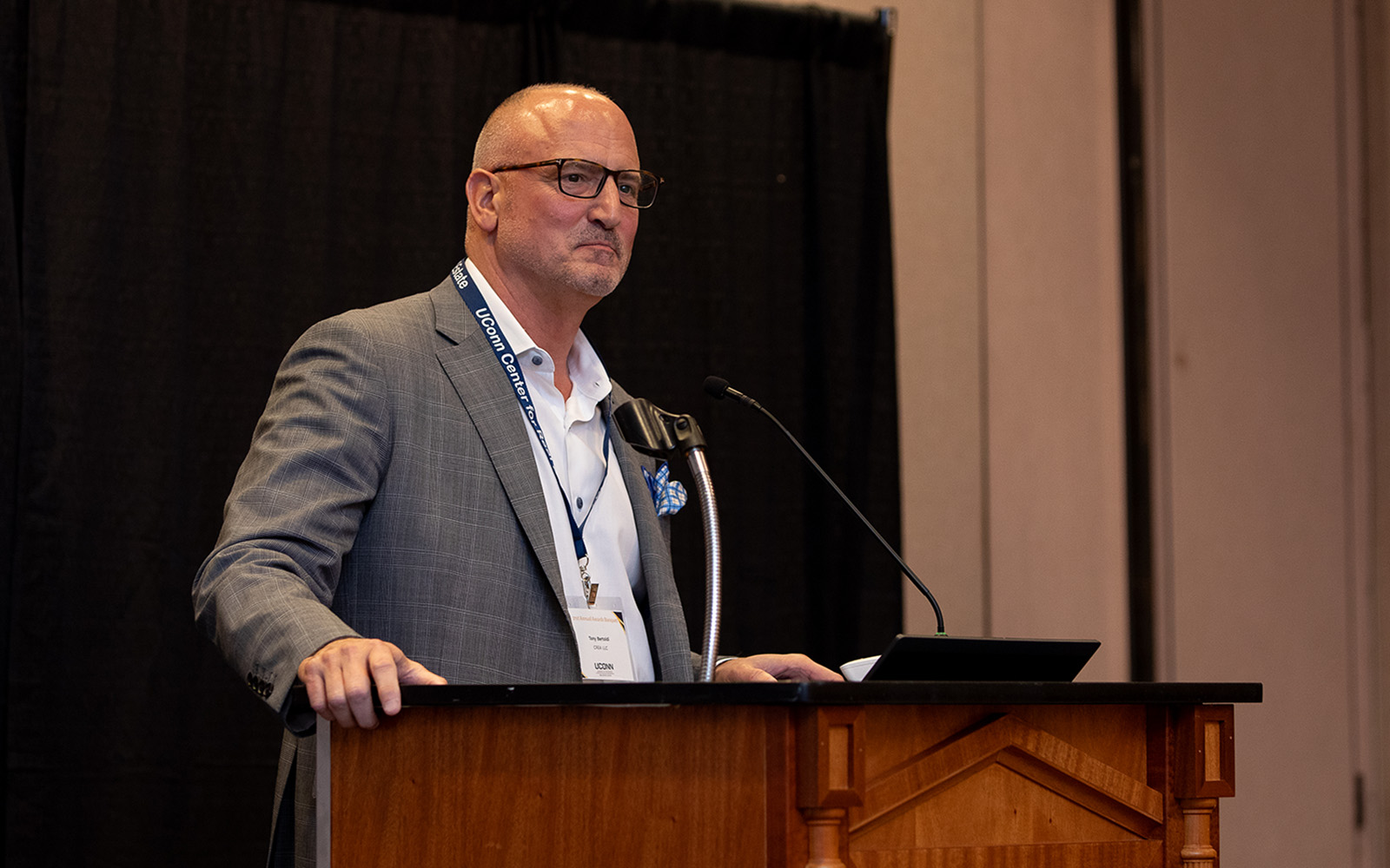 Tony Bertoldi '89, CEO of CREA, at the 2025 Real Estate Awards Banquet in Storrs. (Zack Wussow Media)