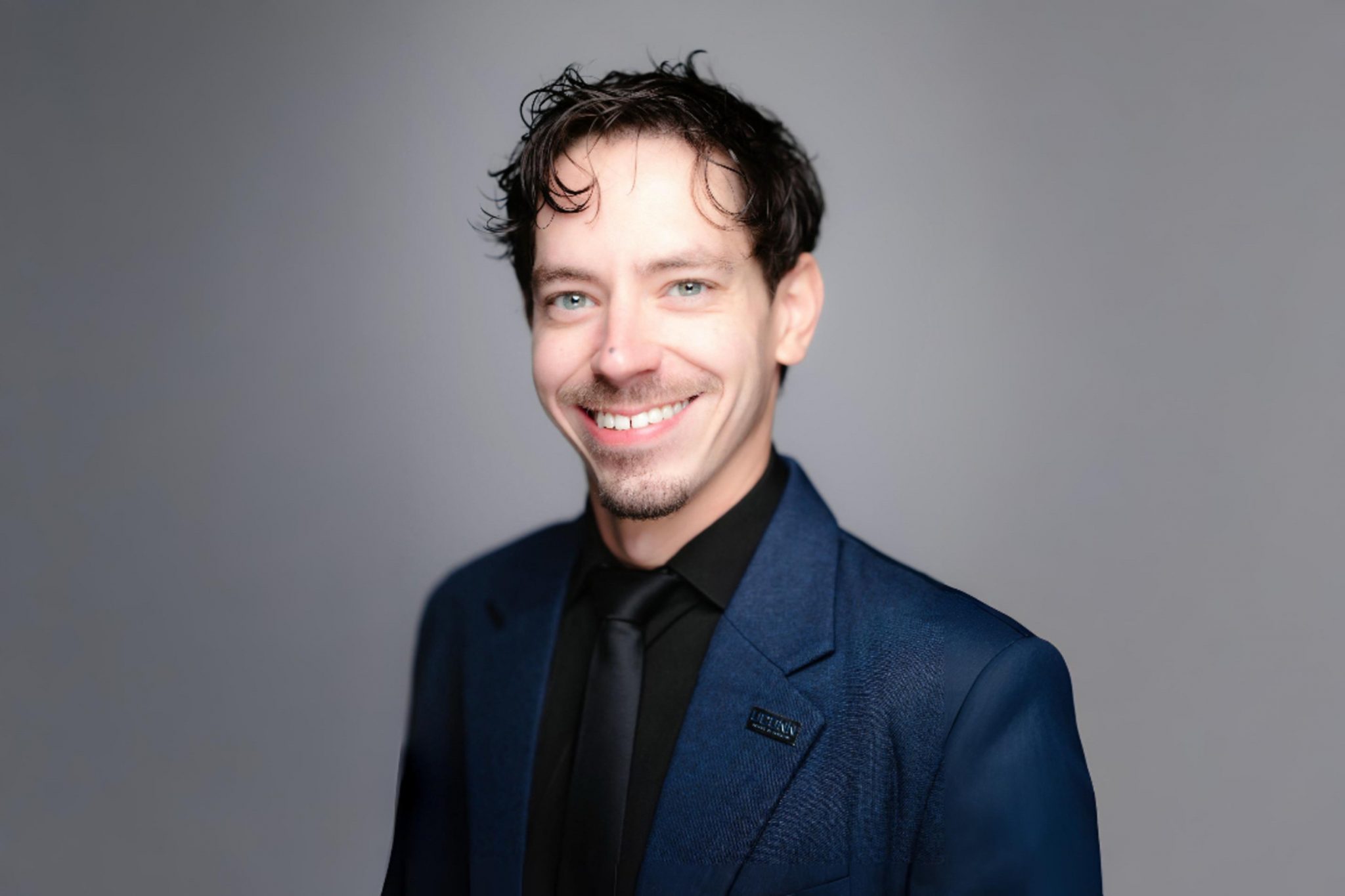 Portrait of Eddie Papazoni.